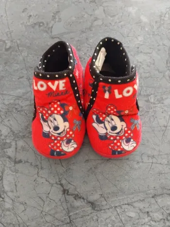 Chausson bébé minnie T.19