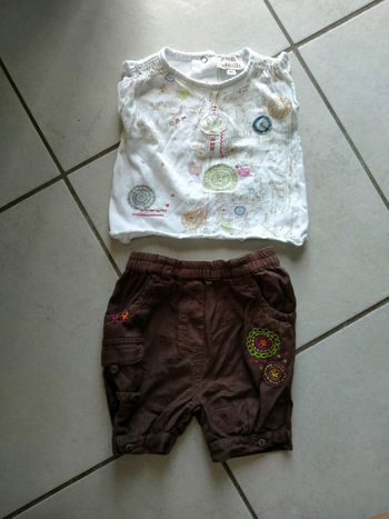 Joli petit ensemble tee shirt blanc et short marron. Bébé 6 mois
