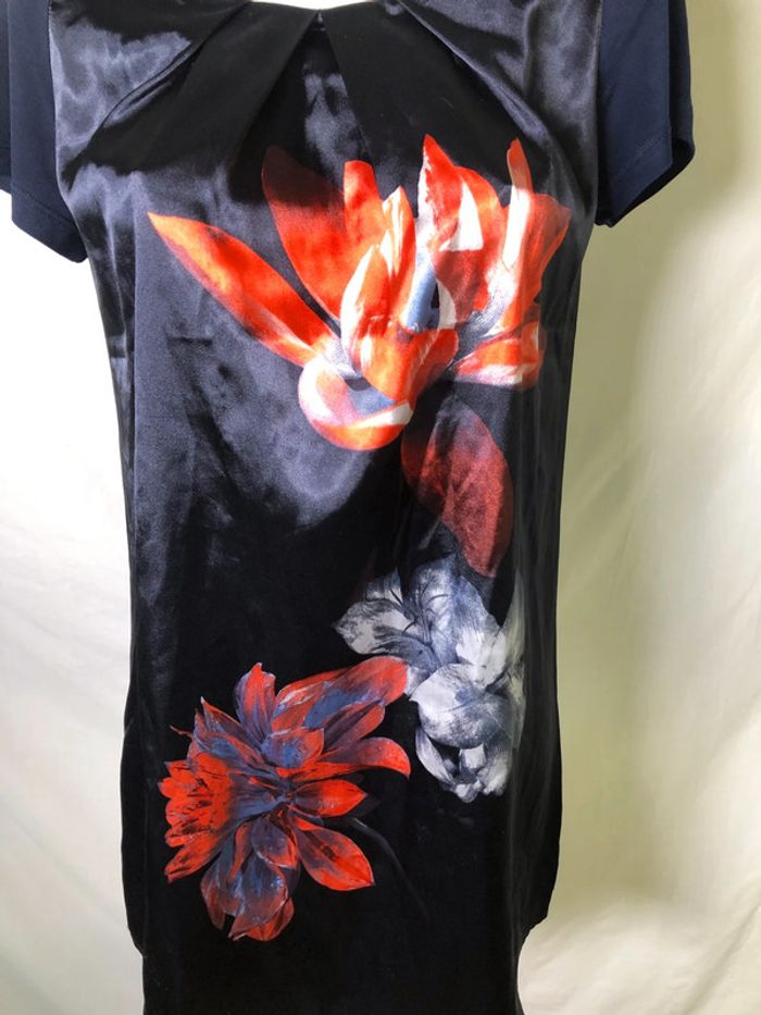 Tunique satinée Promod bleu marine motifs fleurs taille M / 38 40 très bon état - photo numéro 7