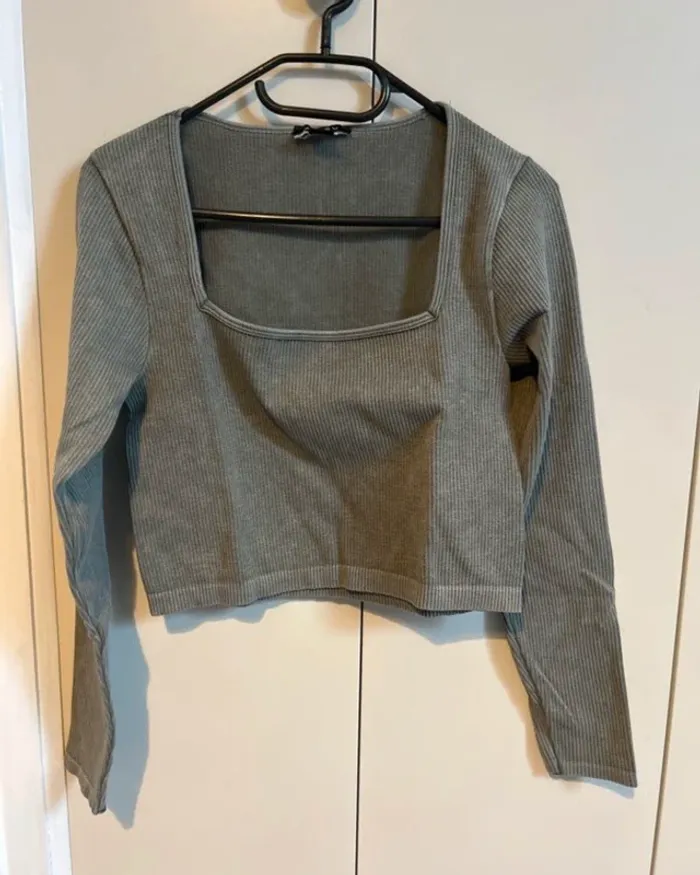 T shirt manches longues col carré