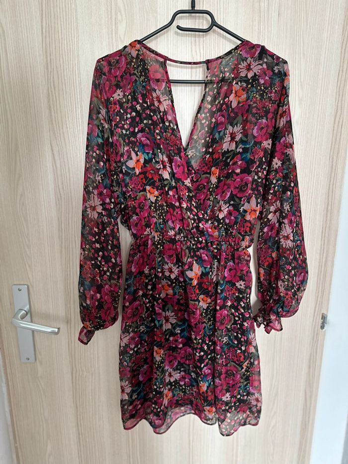 Robe courte fleurie manches longues rose taille 36 Naf Naf - photo numéro 4