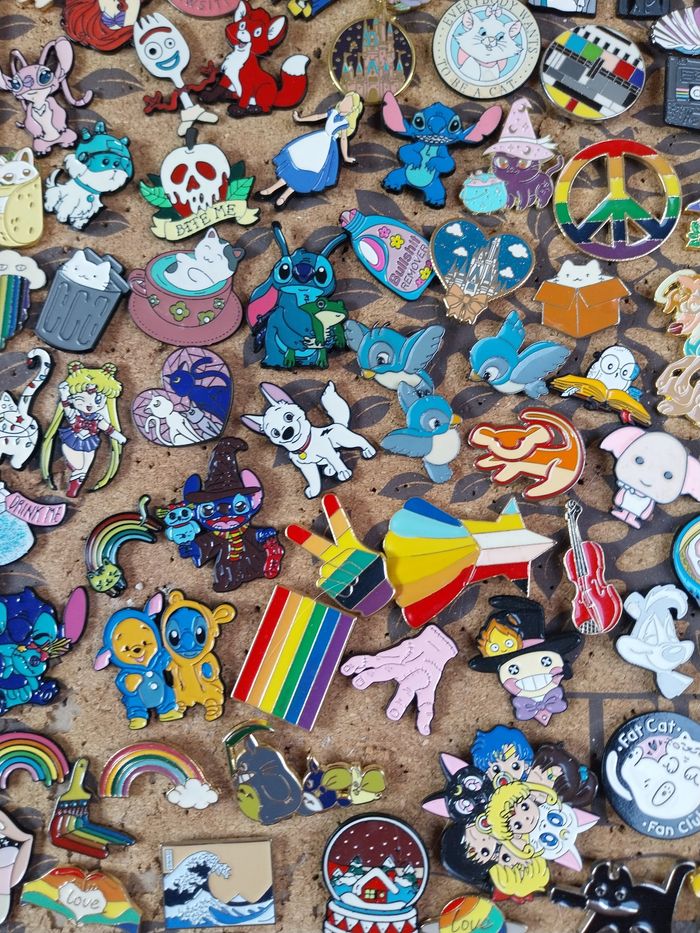 Pins 5€ piece, ghibli, disney, etc fantasy - photo numéro 3