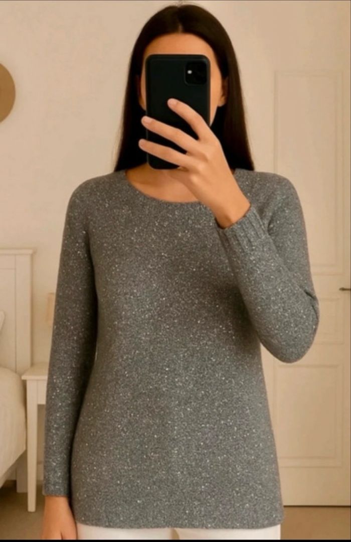 Pull gris argenté à sequin taille xs idéale pour les fêtes ou noel - photo numéro 2
