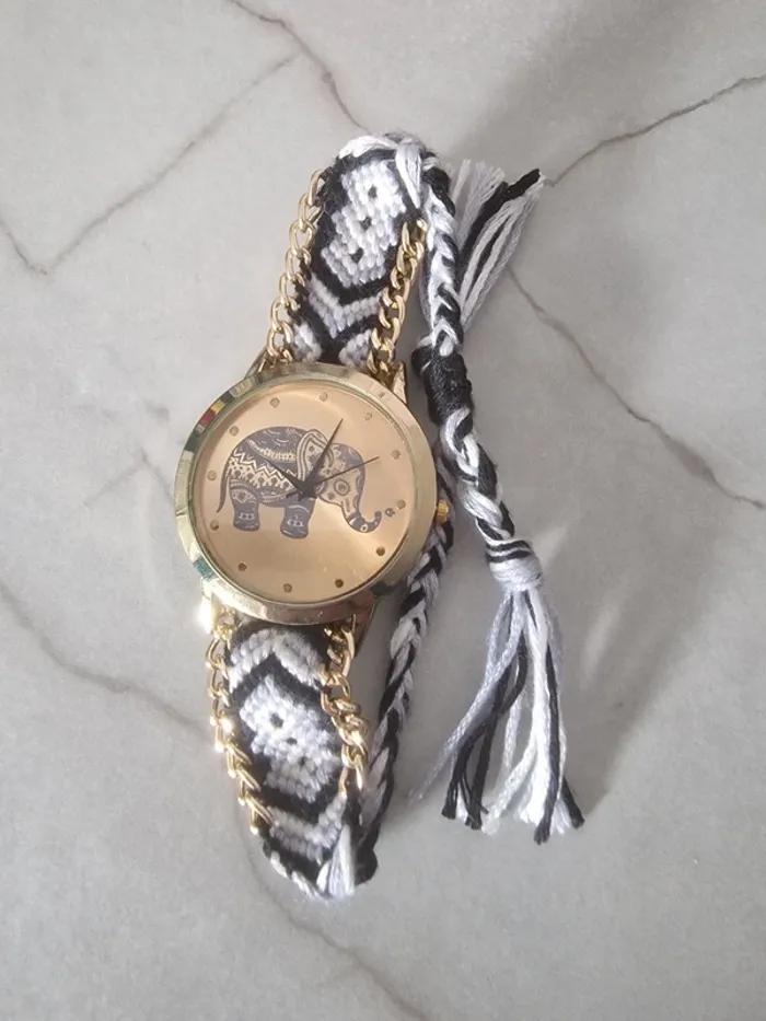 Montre ethnique