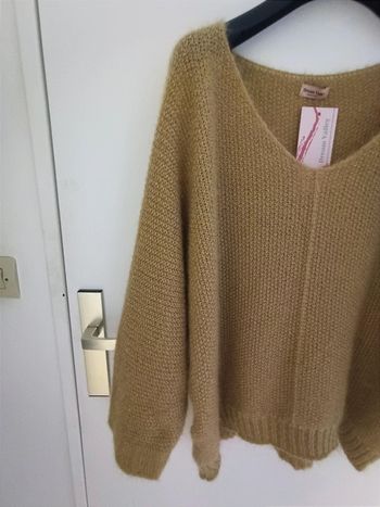 Pull marron clair à mailles toucher doux fluffy 100% acrylique Taille Unique Neuf avec étiquette