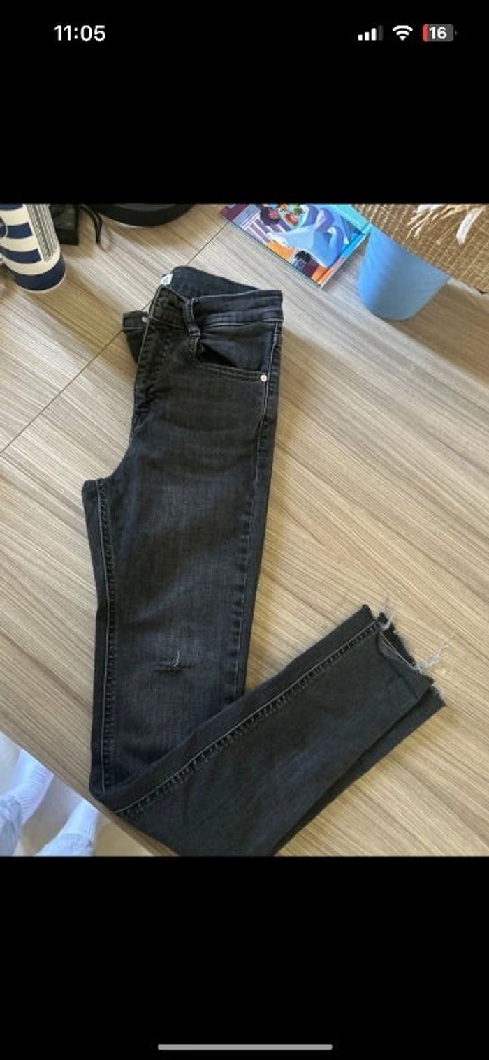 Jean pull & bear taille 36