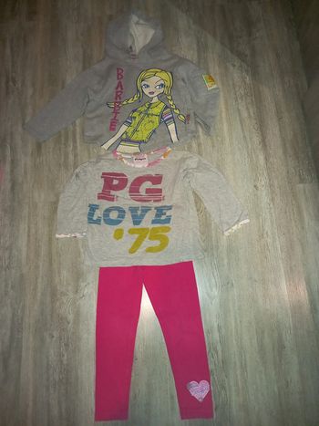 sweat capuche + legging et tee shirt taille 5 ans