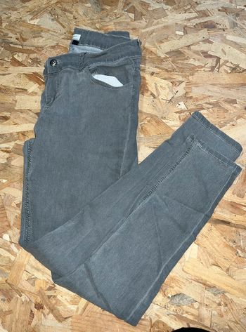 Jean skinny gris kiabi taille 42