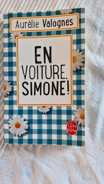 Livre  en voiture simone! Aurélie valognes