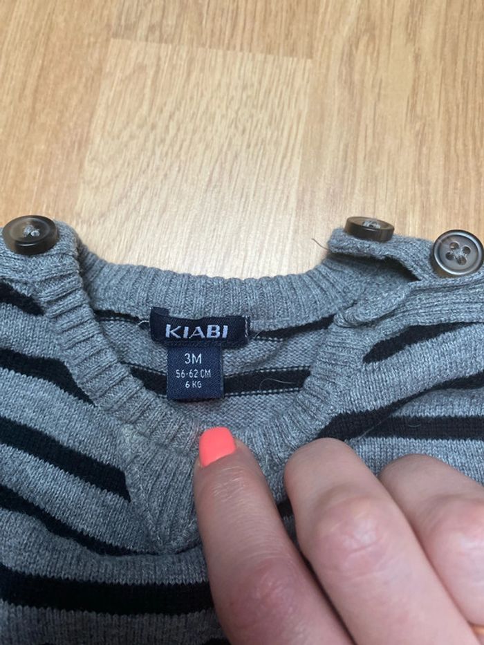 Pull rayé gris et noir - photo numéro 2