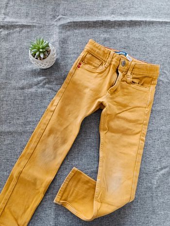 Jeans moutarde Okaïdi 4 ans