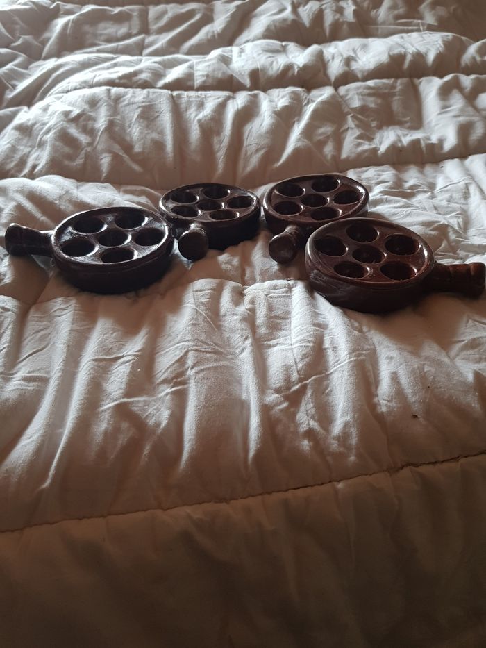 Assiettes à escargots