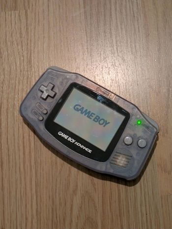 Console Game Boy advance - fonctionne très bien - sans cache pile