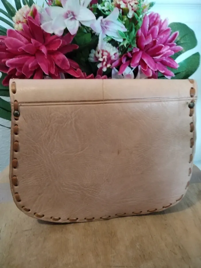 Sac bandoulière beige en cuir - photo numéro 4