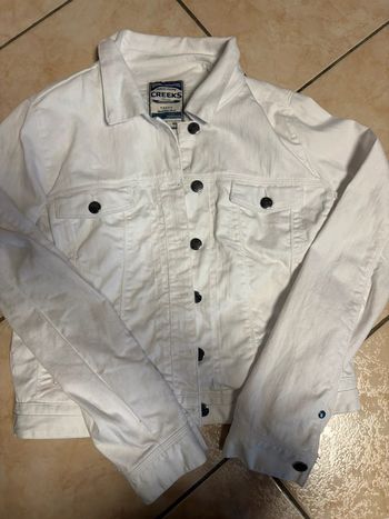 veste en jean blanche