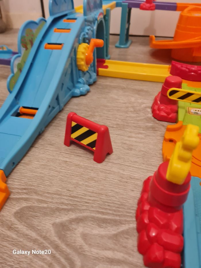 Circuit train Tut Tut bolide vtech - photo numéro 2