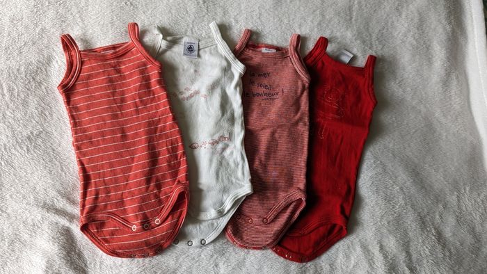 Lot 4 bodys bretelles 3M