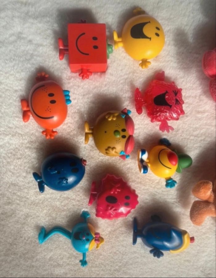 Lot de figurines et peluches Monsieur et Madame - photo numéro 2