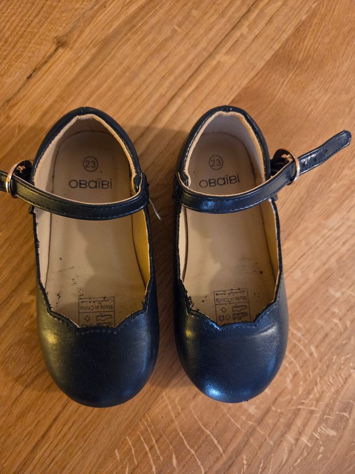 Sandales bleues marine taille 23 - photo numéro 2