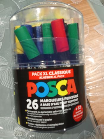 Boite de posca avec mines de rechange neuf
