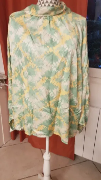 Blouse très originale