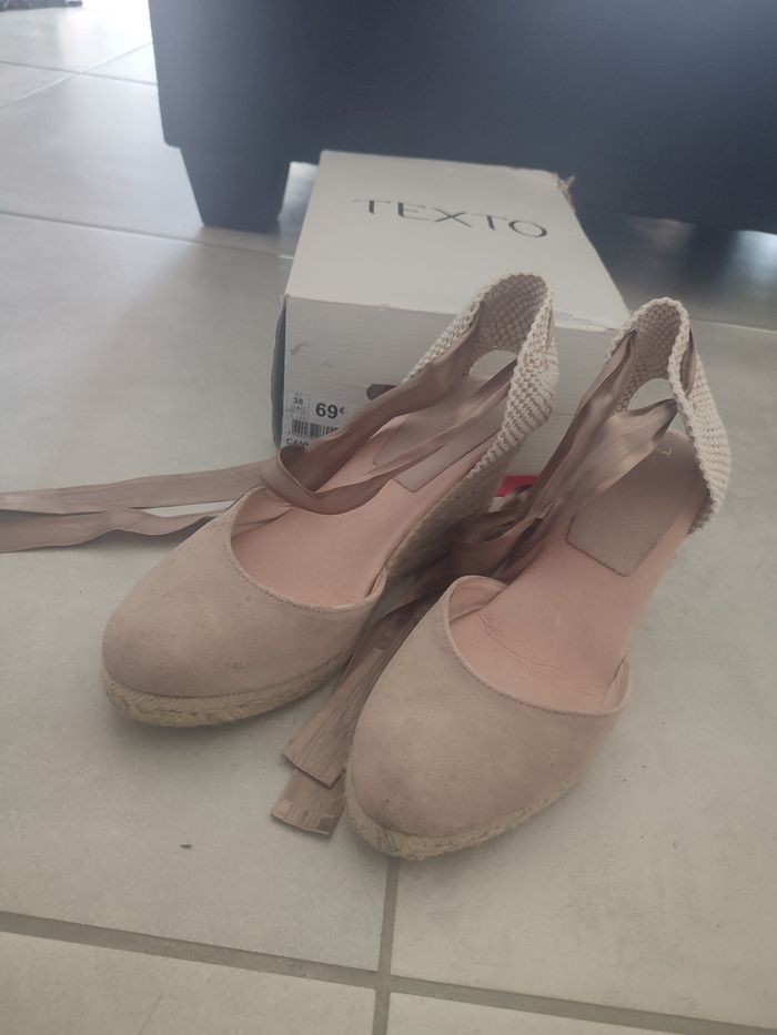 Chaussures femme t38 TEXTO - photo numéro 3
