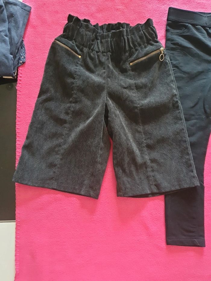 Lot deux pantacourt et un pantalon - photo numéro 3