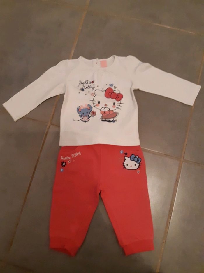 Ensemble Hello Kitty 12 mois