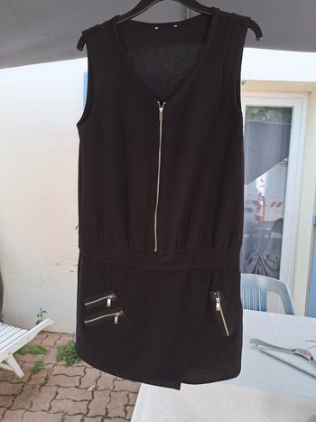 Robe noire 40/42