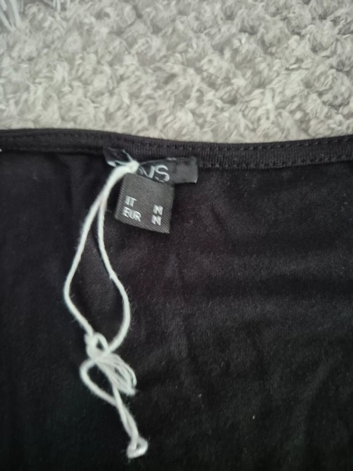 Cache cœur noir neuf Ovs taille M - photo numéro 3