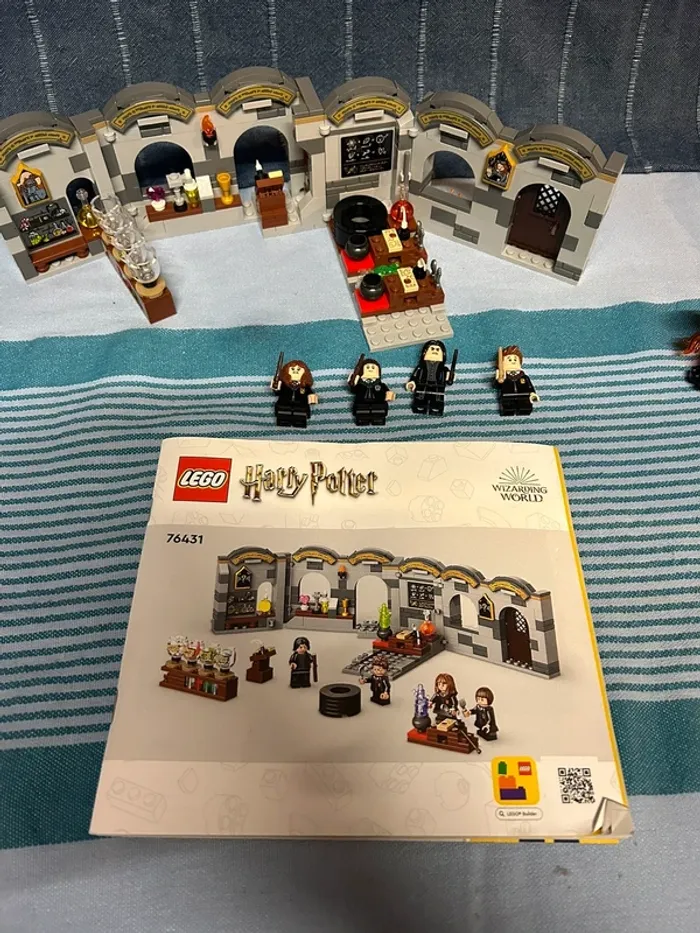 Lego Harry Potter La salle des potions 76431 - photo numéro 4