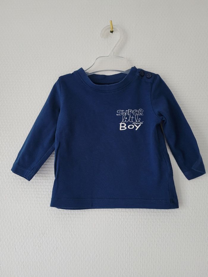 T-shirt marine Vertbaudet 3 mois TBE - photo numéro 2