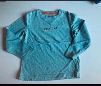 T-shirt / Sous pull manches longues TRÈS BON ÉTAT pour garçon taille 4 ans couleur bleu turquoise