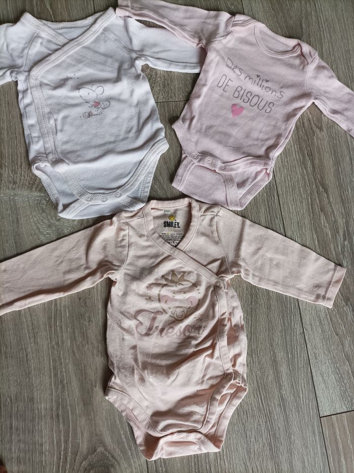 Lot de 3 bodies 1 mois