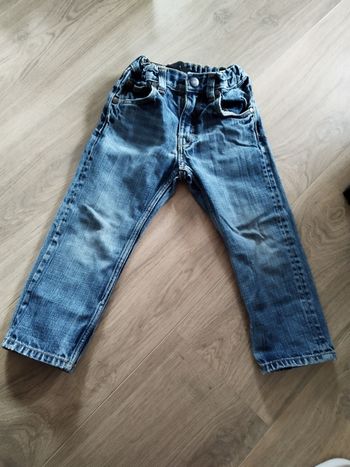 Jean large taille 3 ans