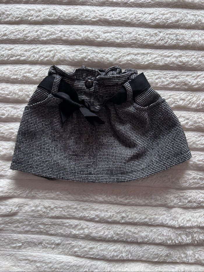 Jupe 9 mois tape à l’œil