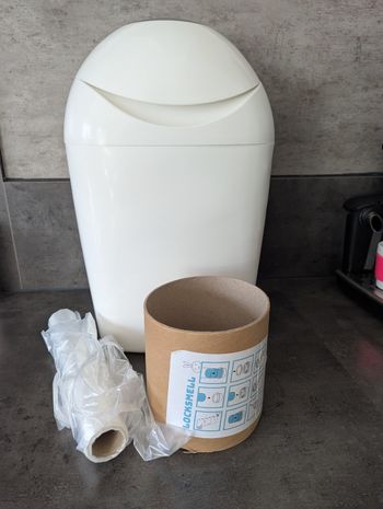 Poubelle à couches Tommee Tippee Sangenic