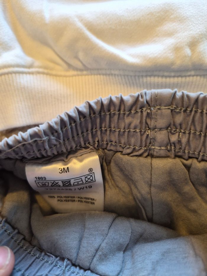 Pull Avengers avec pantalon - photo numéro 4