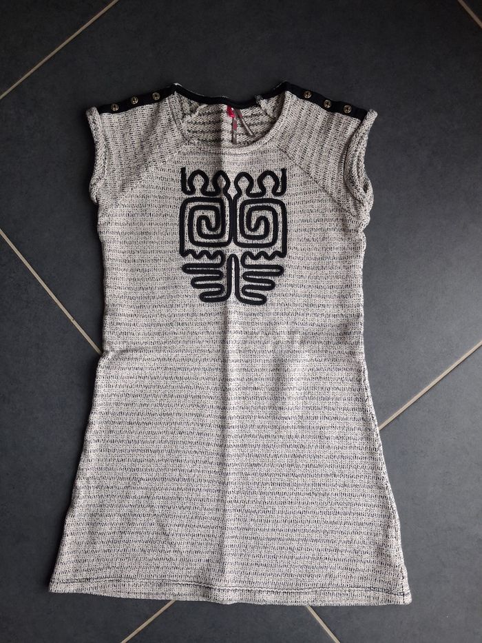 Robe 8 ans