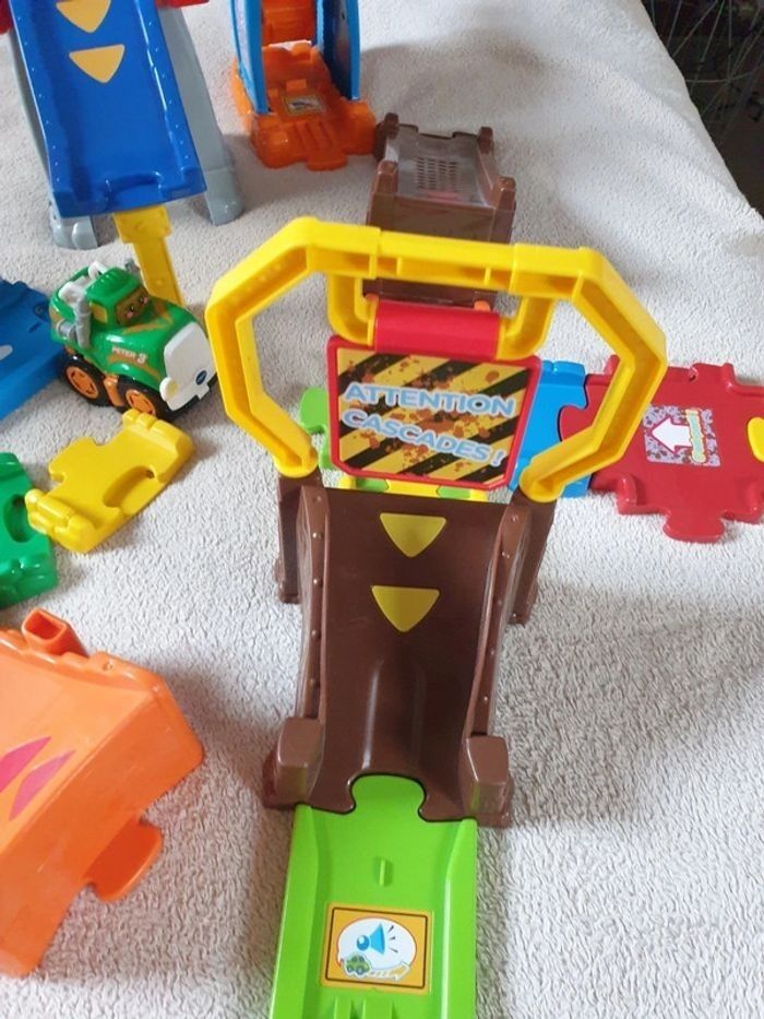 VTech-Tut Tut Bolides-Circuit Cascades Push et Go - photo numéro 3