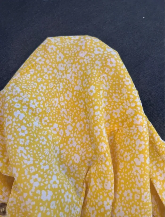 👗 Robe jaune a fleur - Taille S - photo numéro 4