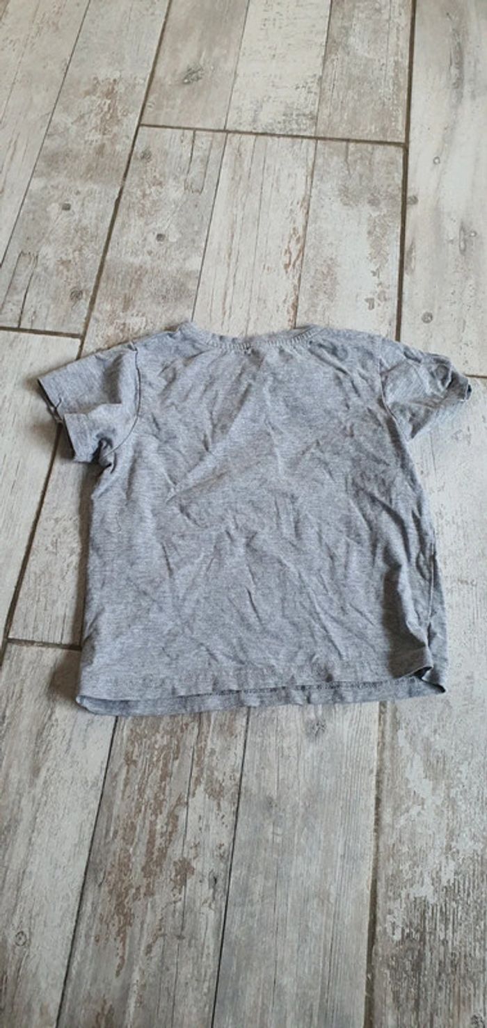Tshirt orchestra 5 ans en très bon état - photo numéro 4