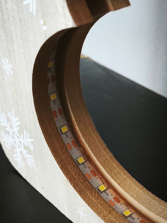 Décoration de noël lumineuse en bois - photo numéro 2