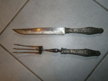 Lot de couverts anciens pour découpe