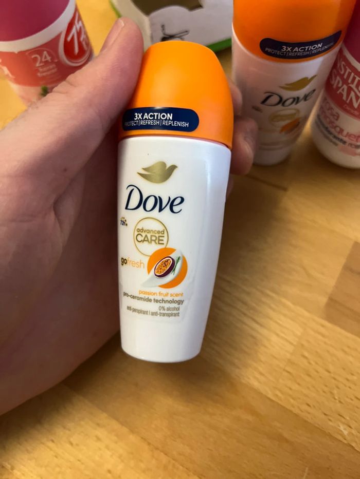 Lot de 4 déodorants roll dove - photo numéro 3