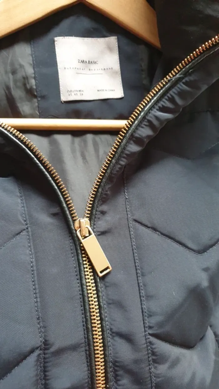 Doudoune cintrée bleue marine, taille XS, Zara - photo numéro 2
