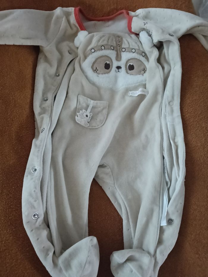 Lot 5 pyjamas velours 3 mois - photo numéro 7