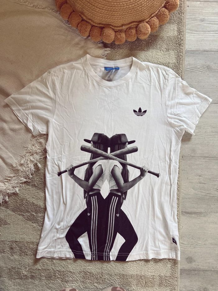 Tee-shirts adidas blanc photo noir et blanc