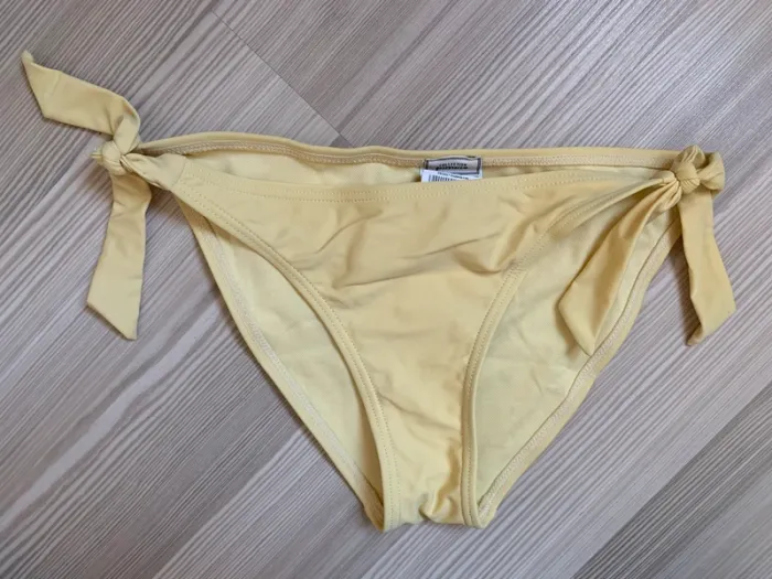 Culotte maillot de bain jaune poussin t.38 Pimkie neuve