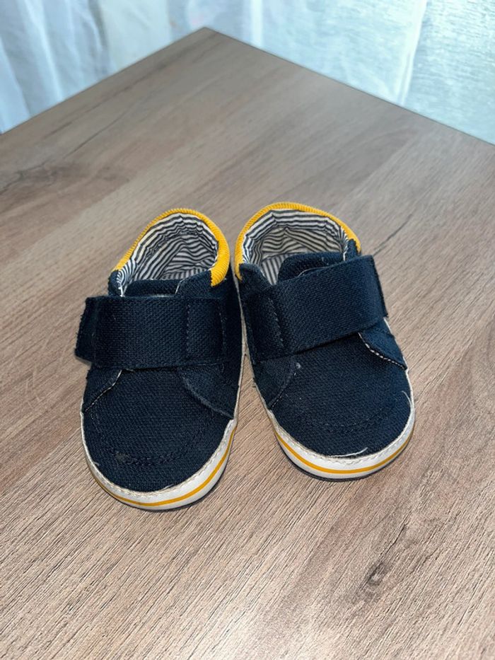 Chaussures bébé 6/12 mois